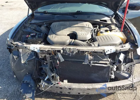 2016 Dodge Charger Sxt z USA, uszkodzony, nr VIN 2C3CDXHG7GH350392